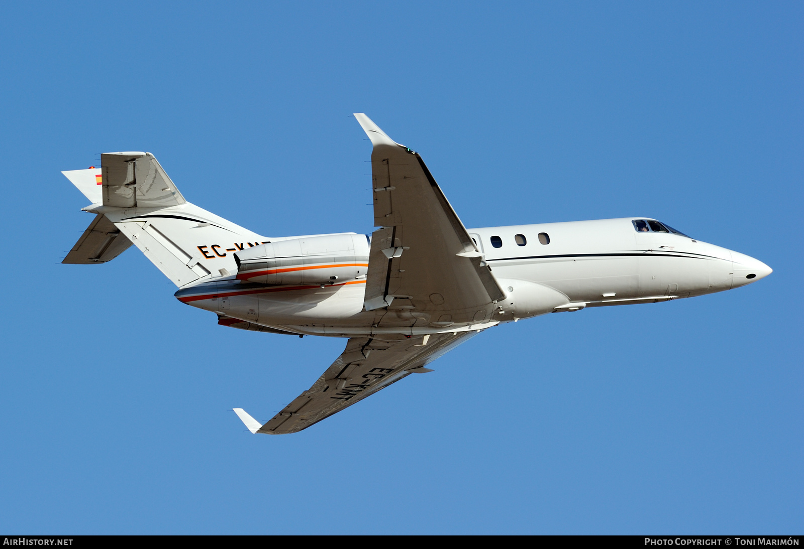 Aircraft Photo of EC-KMT | Hawker Beechcraft 900XP | AirHistory.net #246912