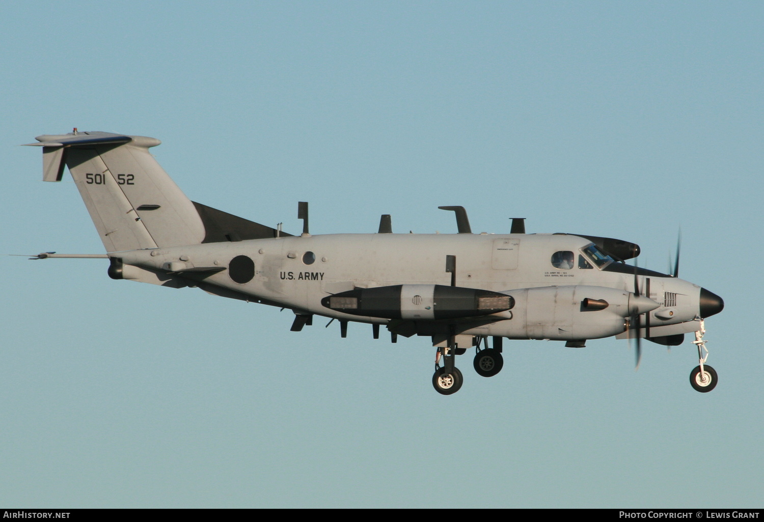 Aircraft Photo of 85-0152 / 50152 | Beech RC-12K Huron (A200CT) | USA - Army | AirHistory.net #246922