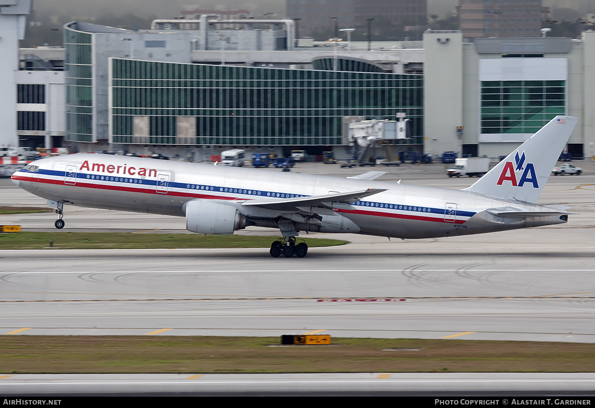Aircraft Photo of N757AN | Boeing 777-223/ER | American Airlines | AirHistory.net #247111
