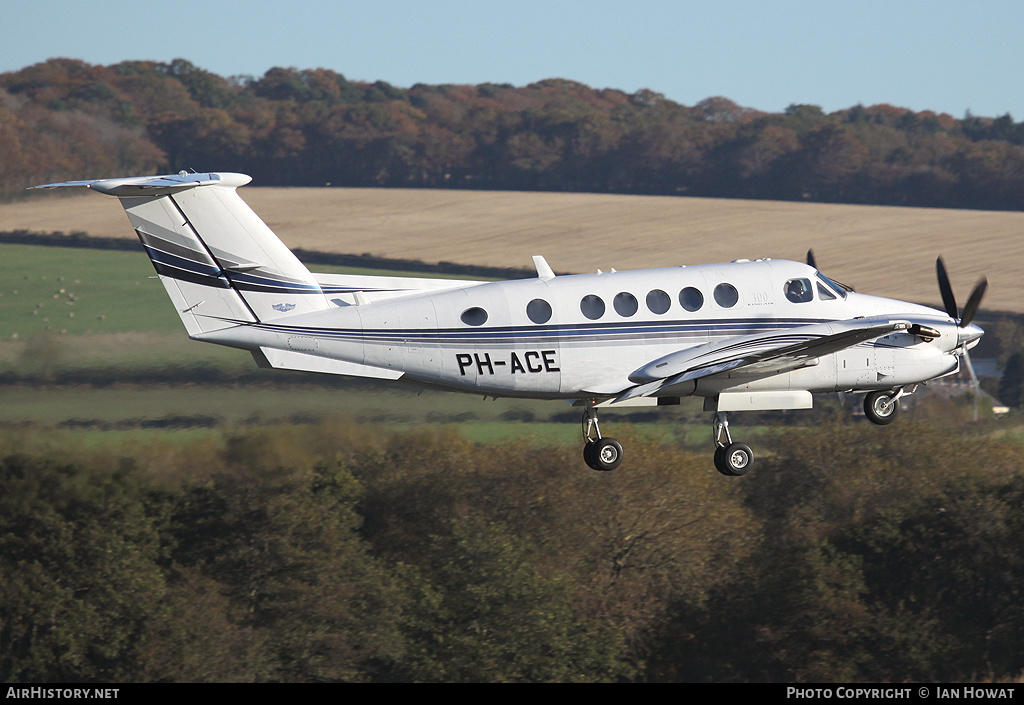 Aircraft Photo of PH-ACE | Beech Super King Air 300 | AirHistory.net #247135
