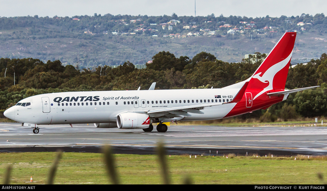 Aircraft Photo of VH-XZI | Boeing 737-838 | Qantas | AirHistory.net #247164