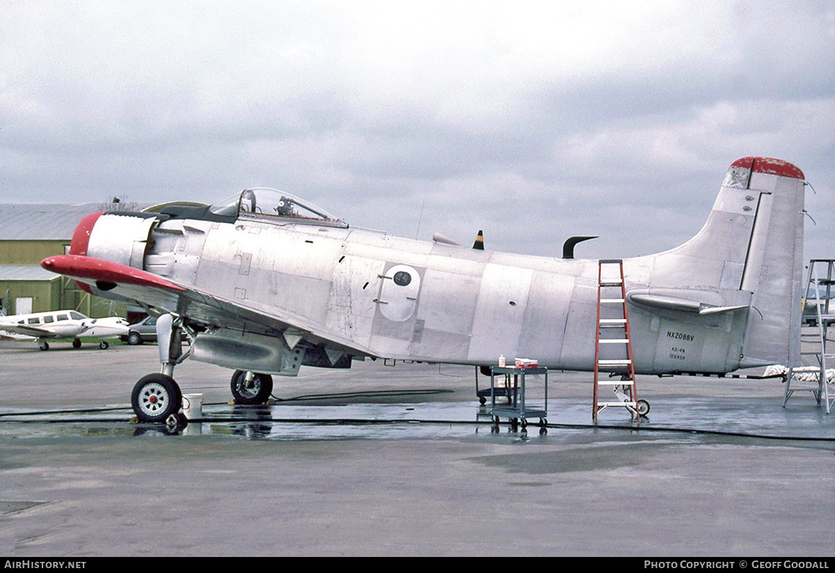 Aircraft Photo of N2088V | Douglas A-1D Skyraider (AD-4NA) | AirHistory.net #247212