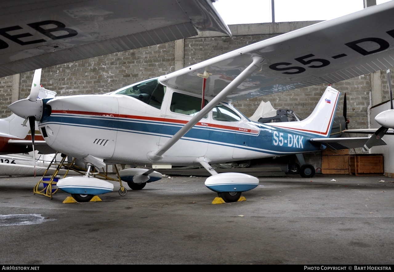 Aircraft Photo of S5-DKK | Cessna 182P Skylane | AirHistory.net #247252