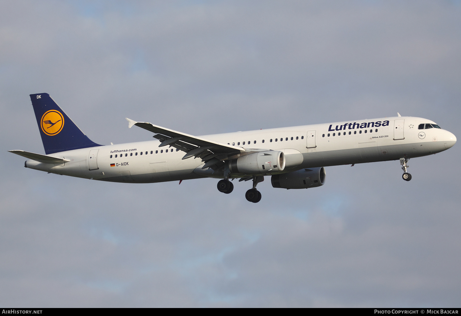Aircraft Photo of D-AIDK | Airbus A321-231 | Lufthansa | AirHistory.net #247307