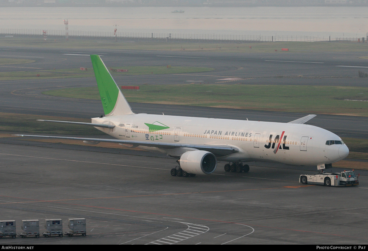 Aircraft Photo of JA8984 | Boeing 777-246 | Japan Airlines - JAL | AirHistory.net #247369