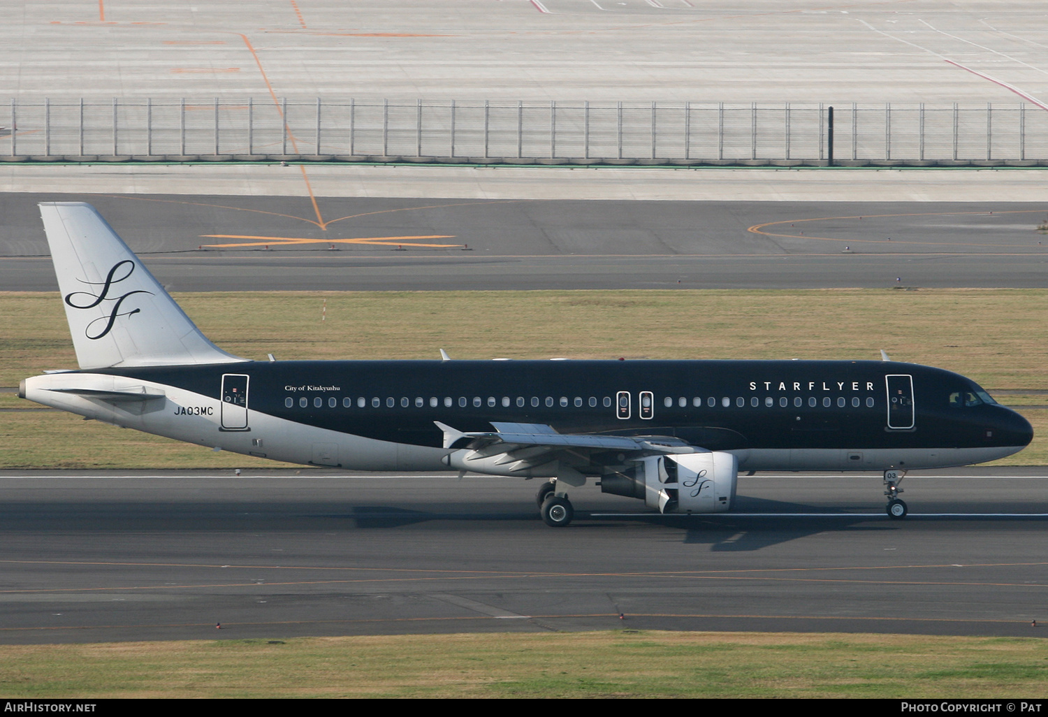 Aircraft Photo of JA03MC | Airbus A320-214 | StarFlyer | AirHistory.net #247372