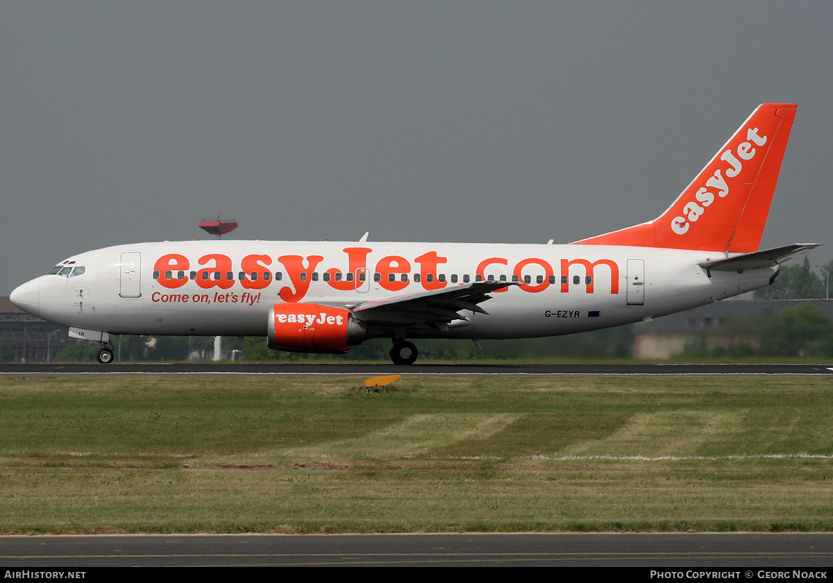 Aircraft Photo of G-EZYR | Boeing 737-33V | EasyJet | AirHistory.net #247441