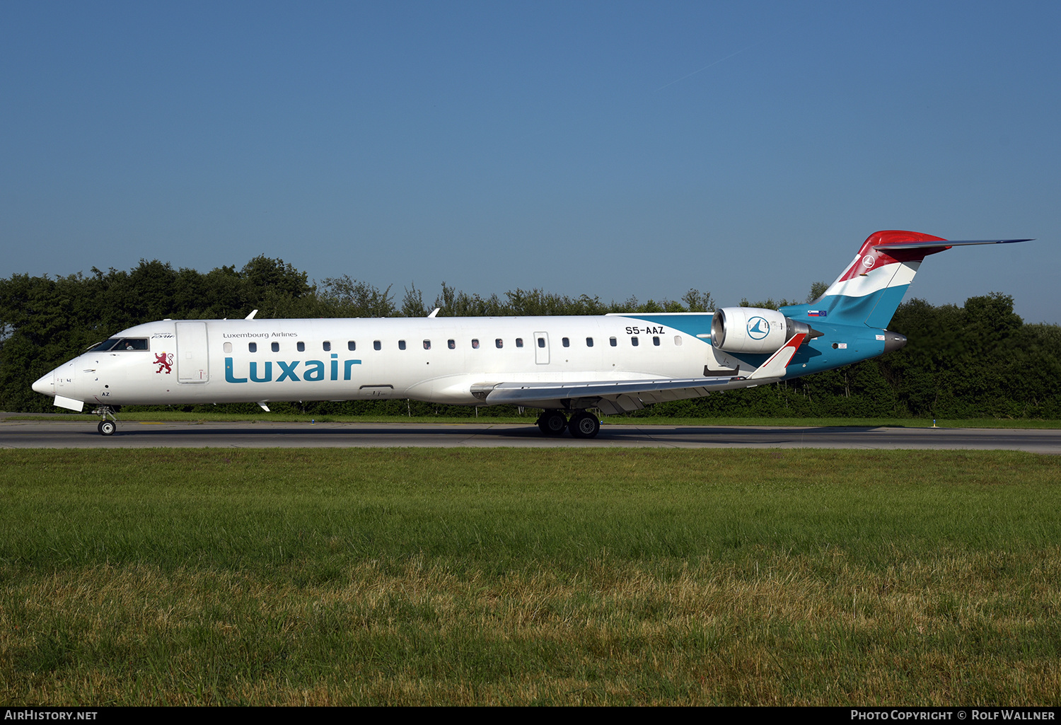 Aircraft Photo of S5-AAZ | Bombardier CRJ-701ER (CL-600-2C10) | Luxair | AirHistory.net #247517