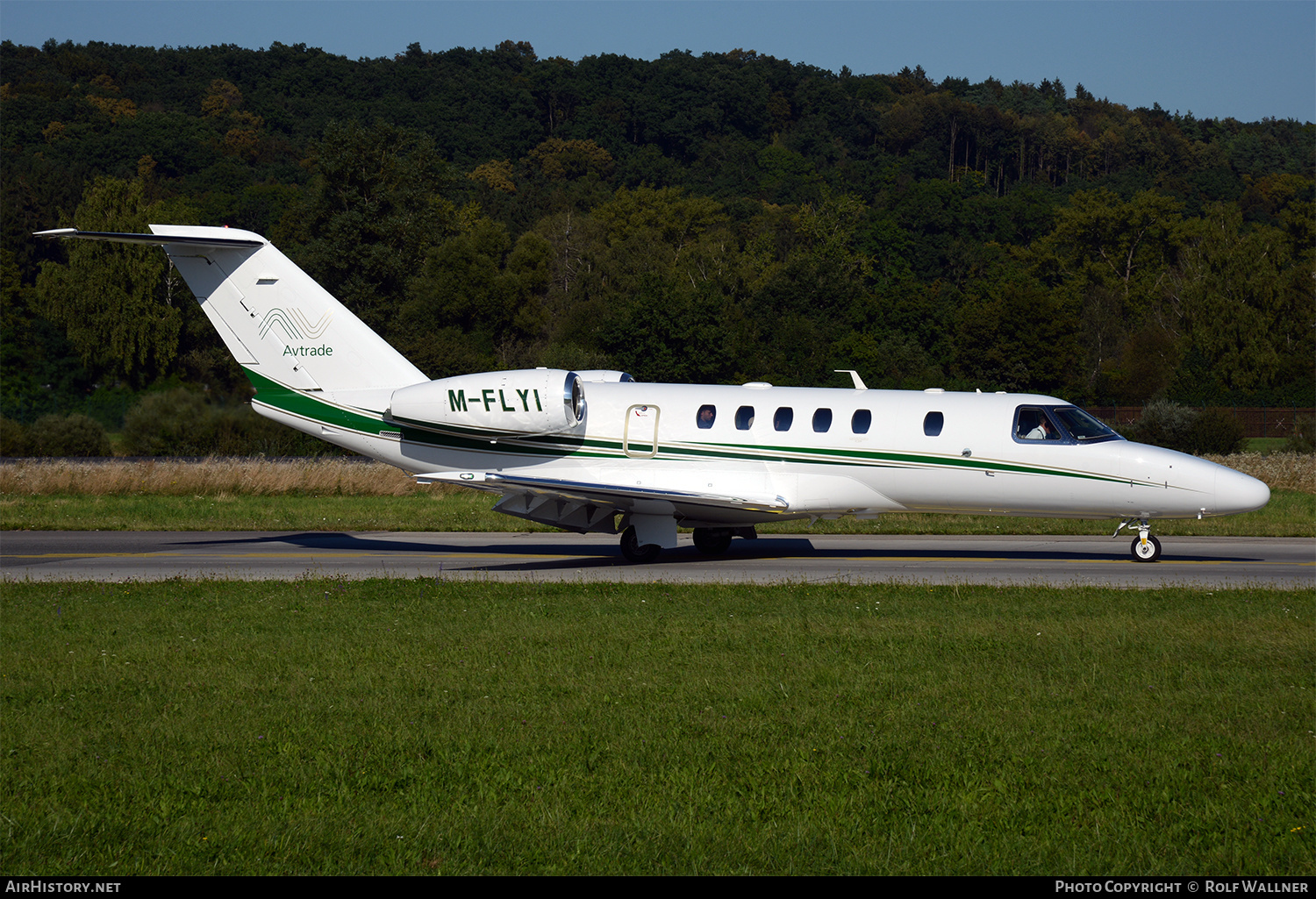 Aircraft Photo of M-FLYI | Cessna 525C CitationJet CJ4 | Avtrade | AirHistory.net #247519