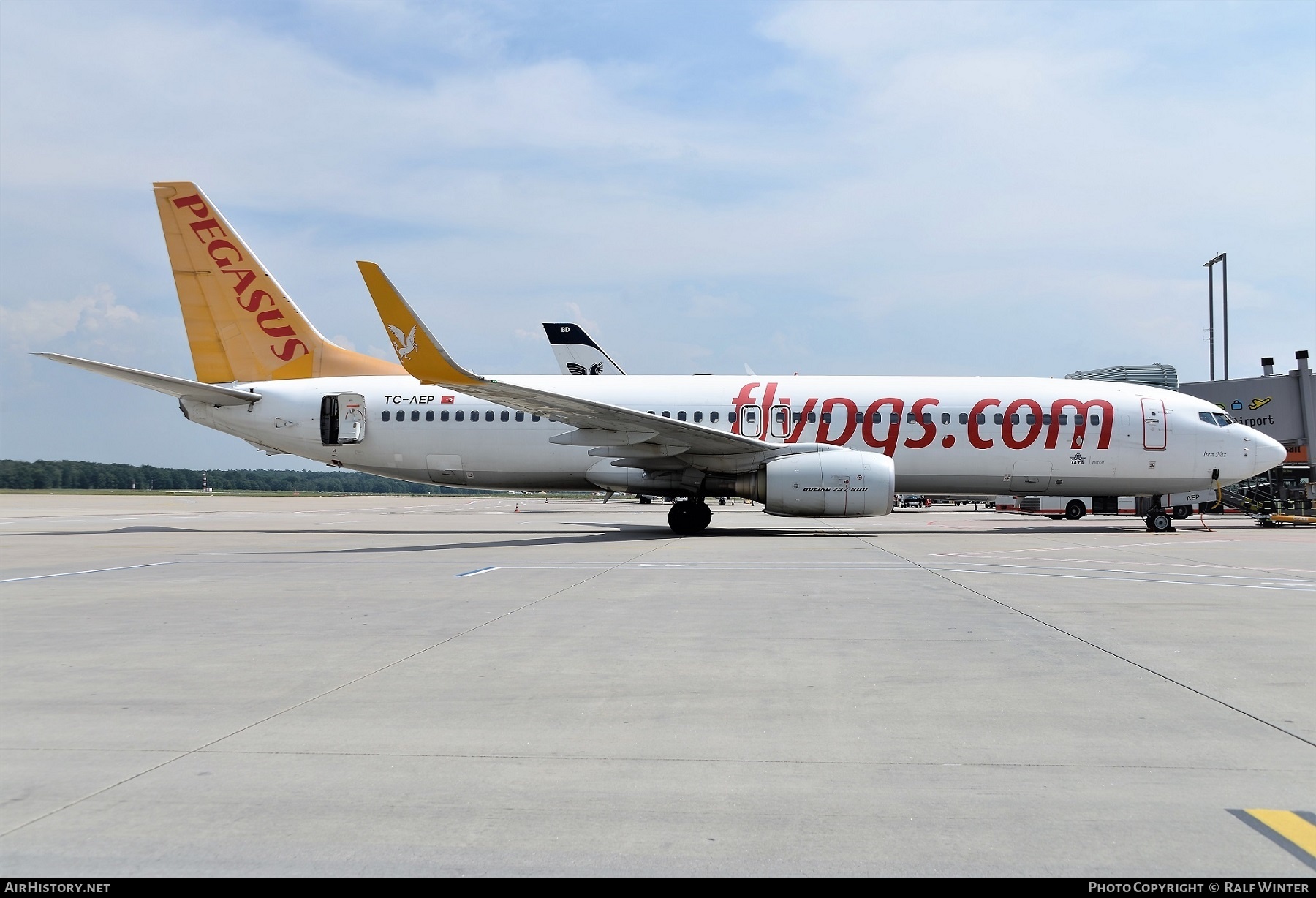 Aircraft Photo of TC-AEP | Boeing 737-82R | Pegasus Airlines | AirHistory.net #247571