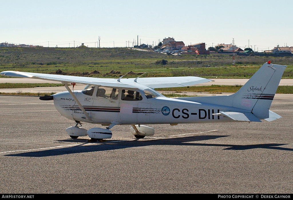 Aircraft Photo of CS-DIH | Cessna 172R Skyhawk | Aero Club de Portugal - AeCP | AirHistory.net #247585