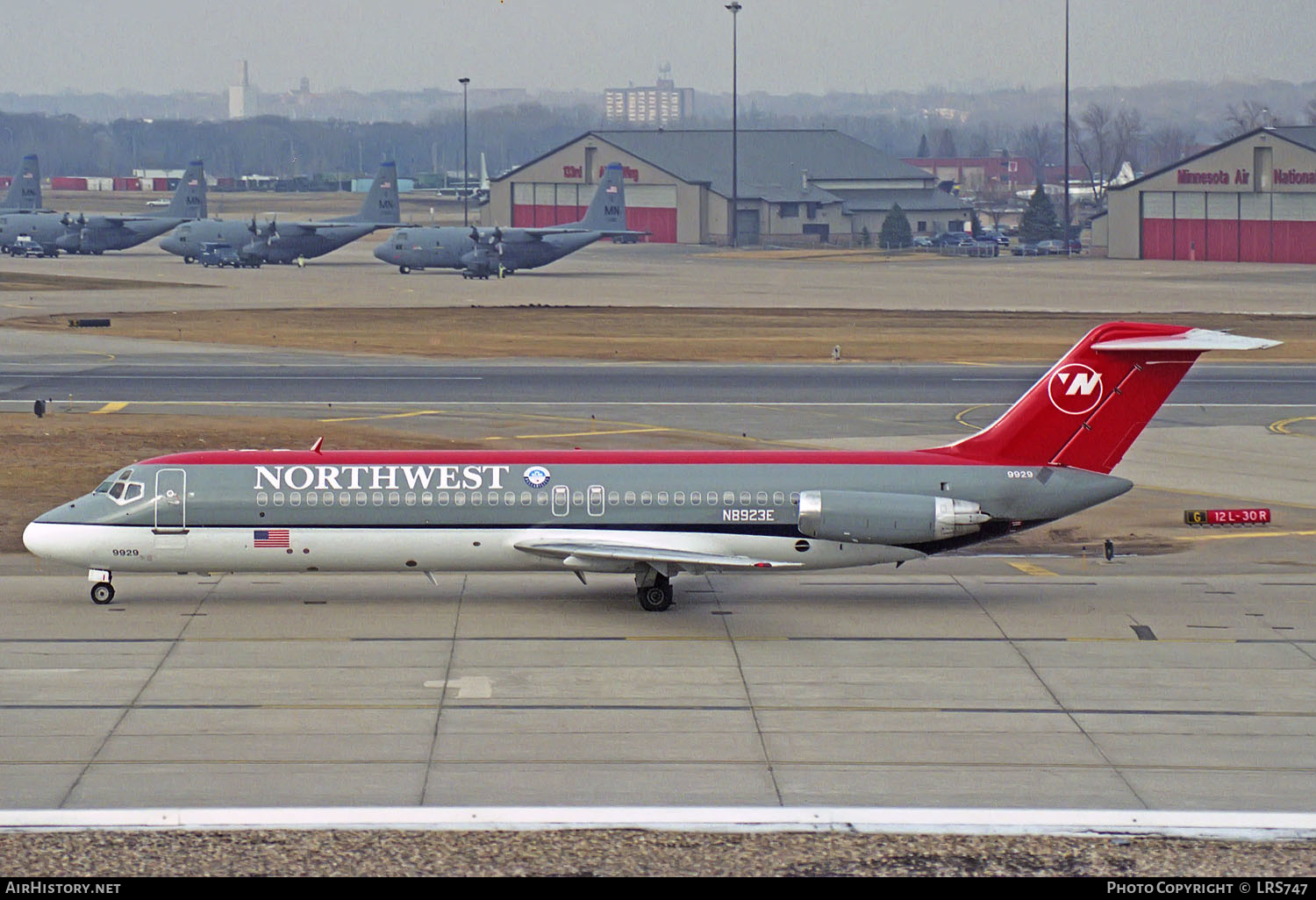 Aircraft Photo of N8923E | Douglas DC-9-31 | Northwest Airlines | AirHistory.net #247599