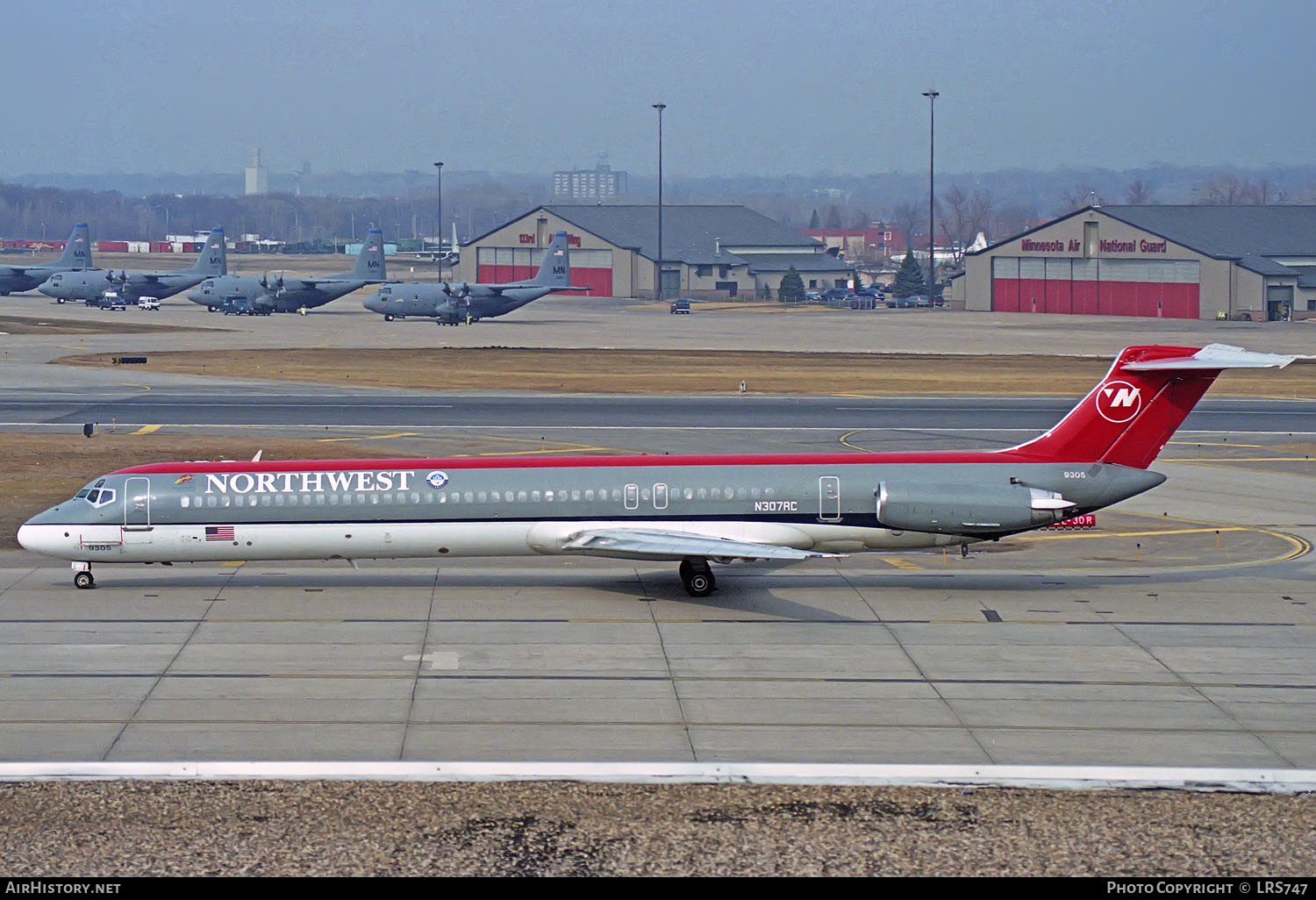 Aircraft Photo of N307RC | McDonnell Douglas MD-82 (DC-9-82) | Northwest Airlines | AirHistory.net #247616