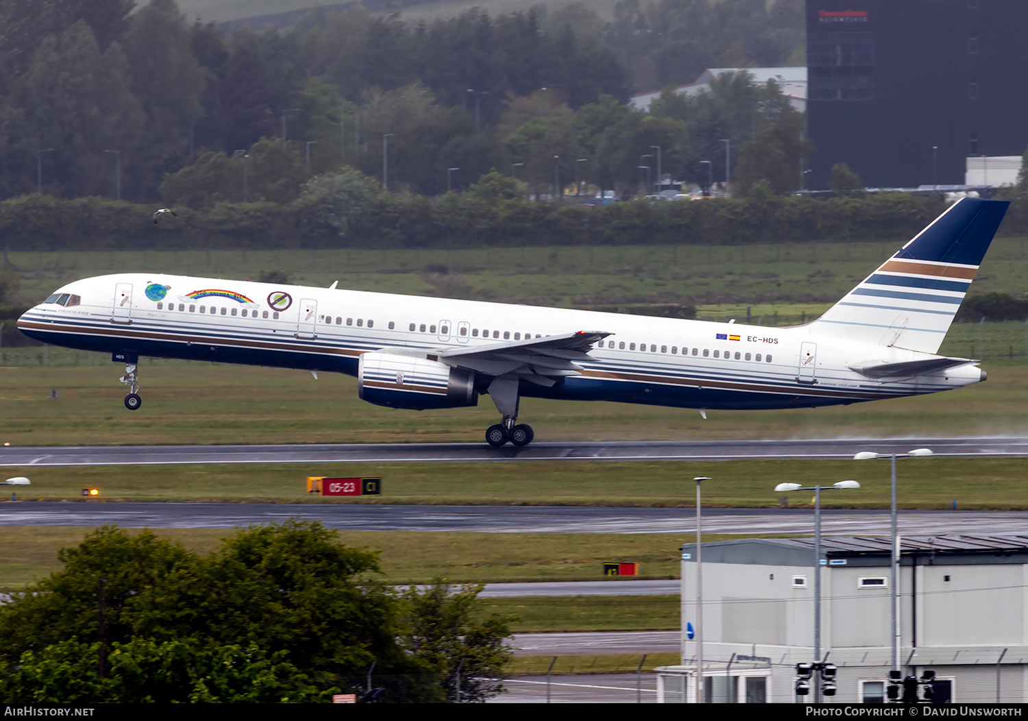 Aircraft Photo of EC-HDS | Boeing 757-256 | Privilege Style | AirHistory.net #247722