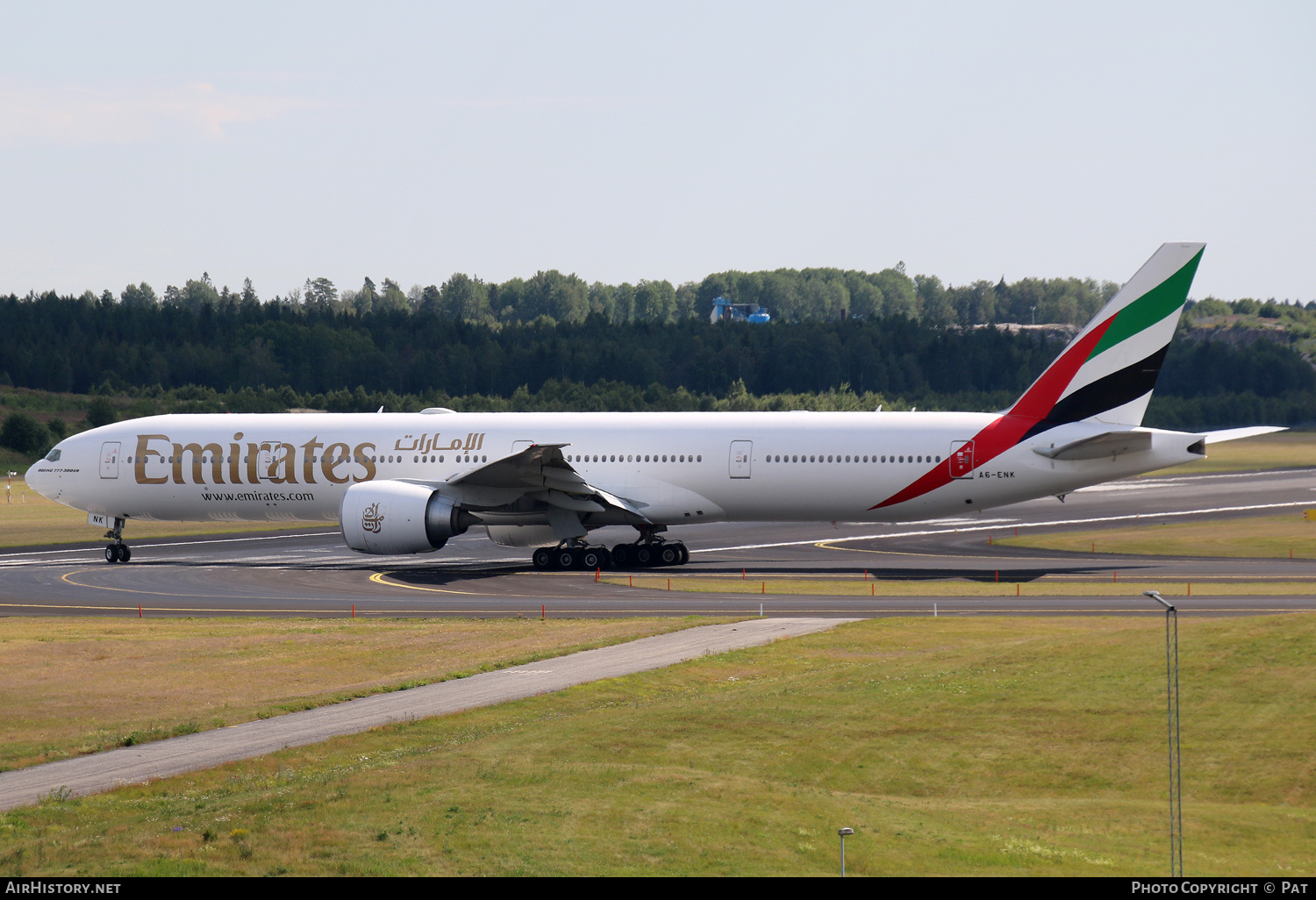 Aircraft Photo of A6-ENK | Boeing 777-31H/ER | Emirates | AirHistory.net #247723