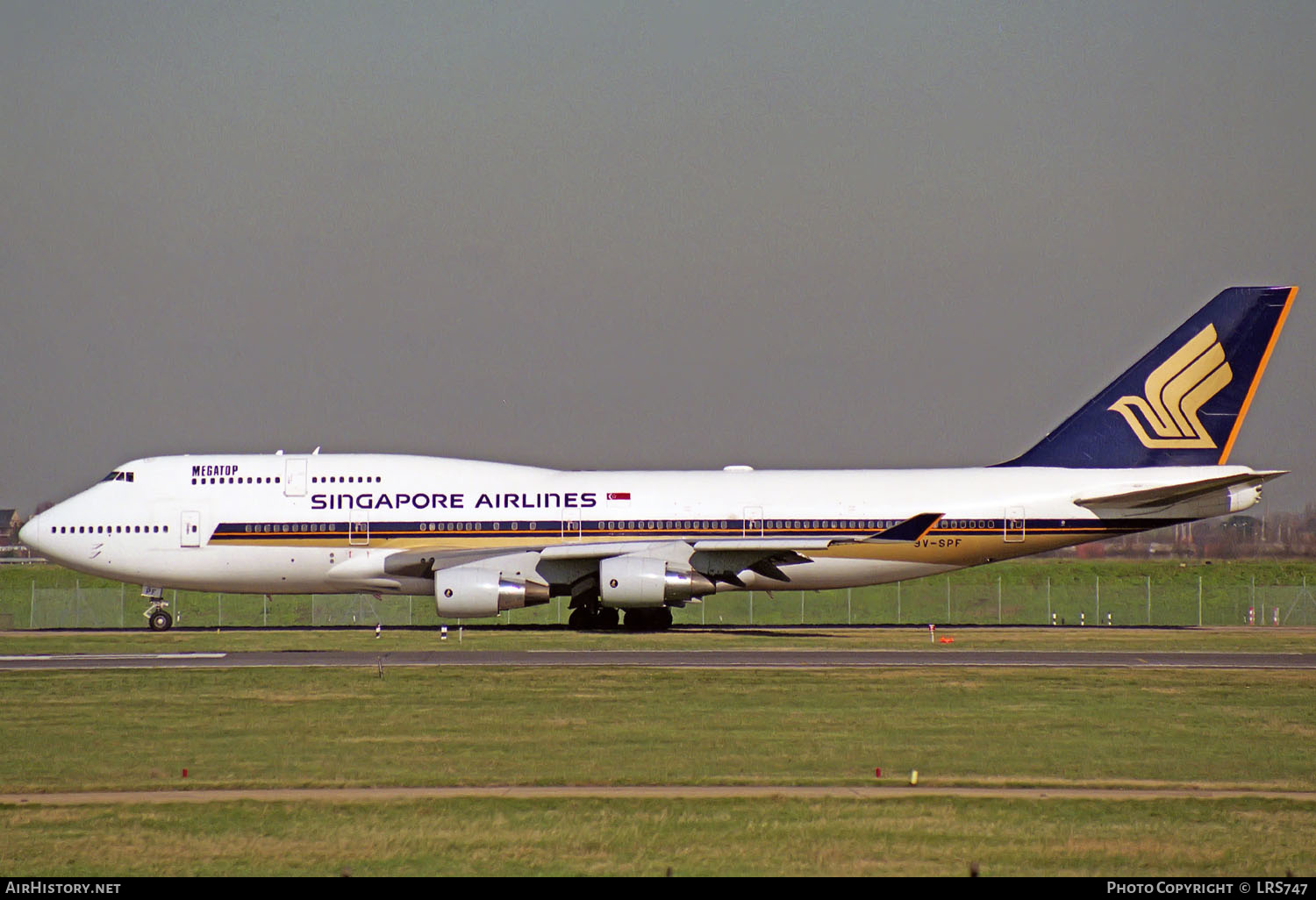 Aircraft Photo of 9V-SPF | Boeing 747-412 | Singapore Airlines | AirHistory.net #247736