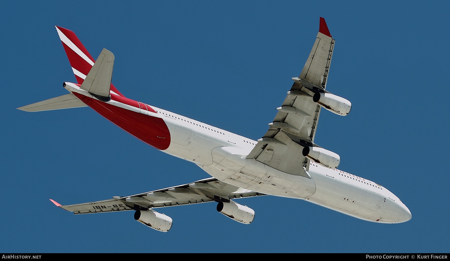 Aircraft Photo of 3B-NBI | Airbus A340-313E | Air Mauritius | AirHistory.net #247743