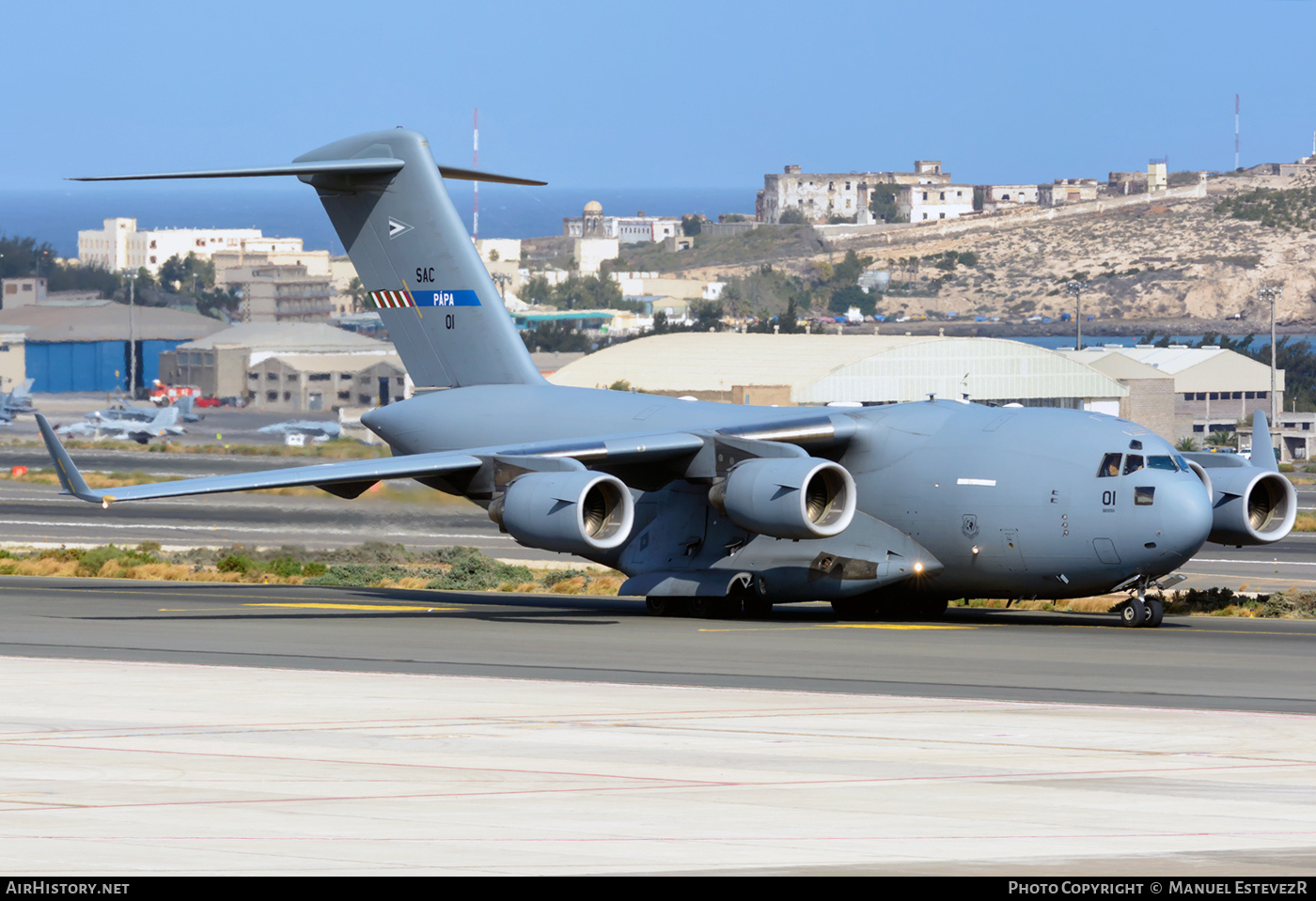 Aircraft Photo of 01 | Boeing C-17A Globemaster III | Hungary - Air Force | AirHistory.net #247834