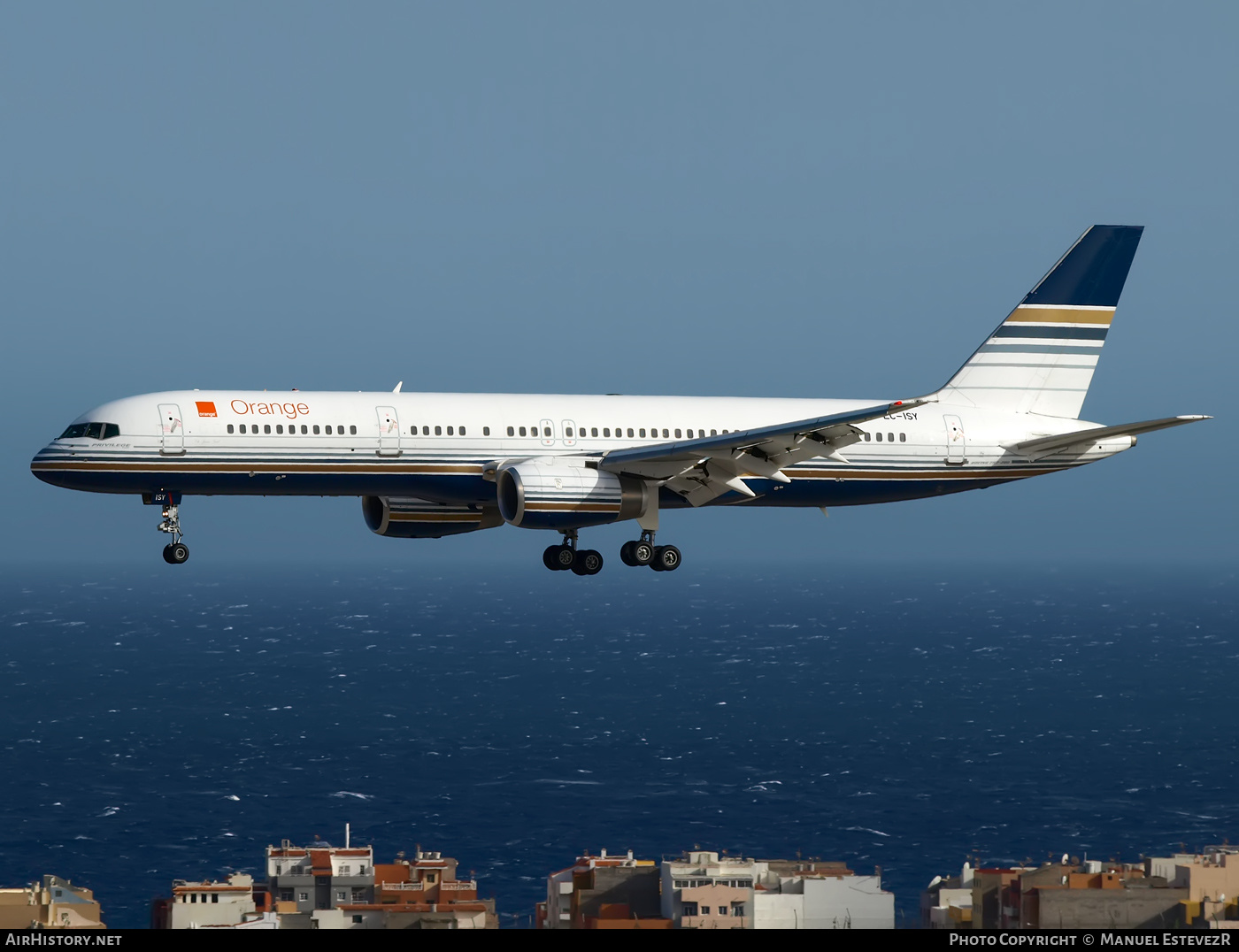 Aircraft Photo of EC-ISY | Boeing 757-256 | Privilege Style | AirHistory.net #247890