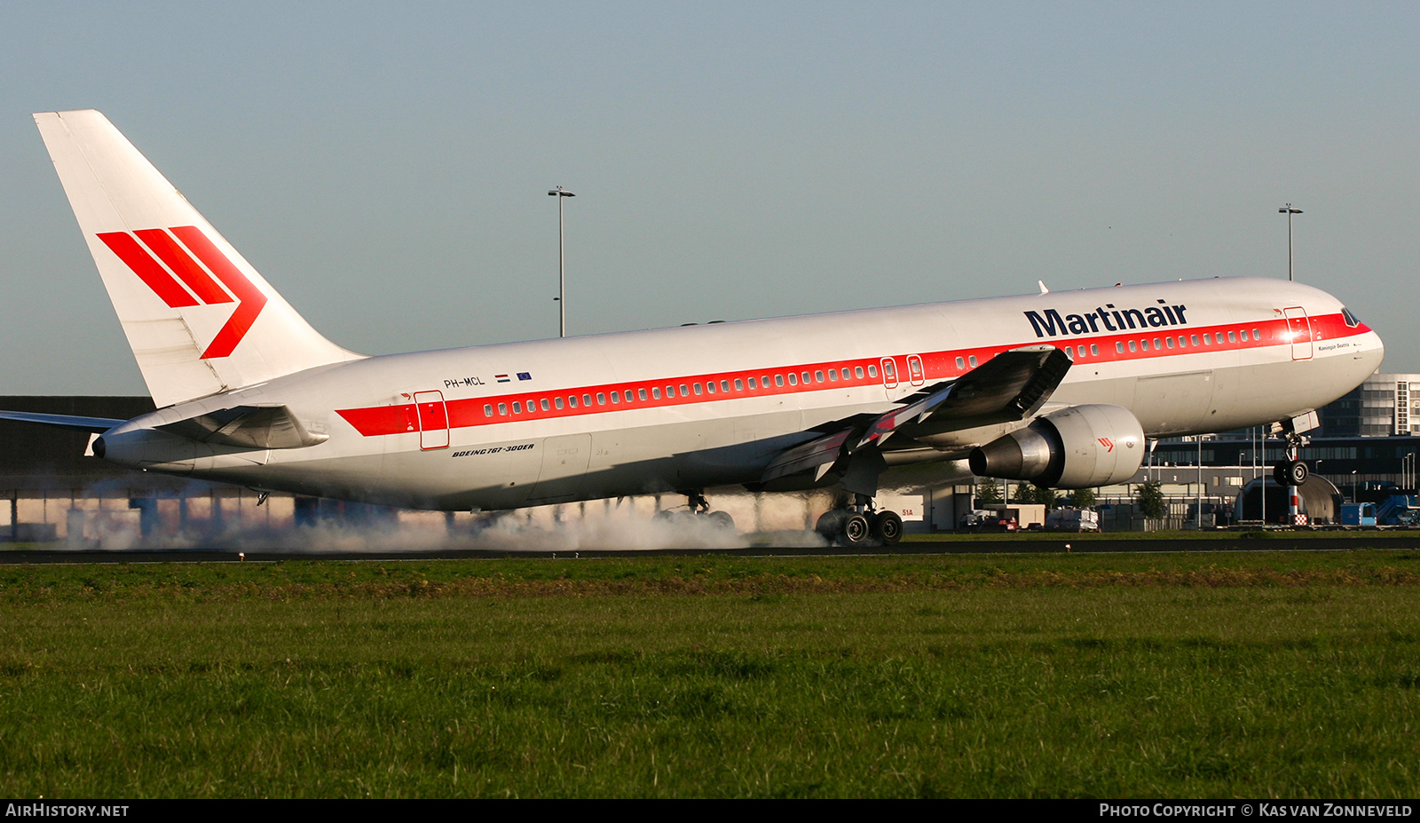 Aircraft Photo of PH-MCL | Boeing 767-31A/ER | Martinair | AirHistory.net #247906
