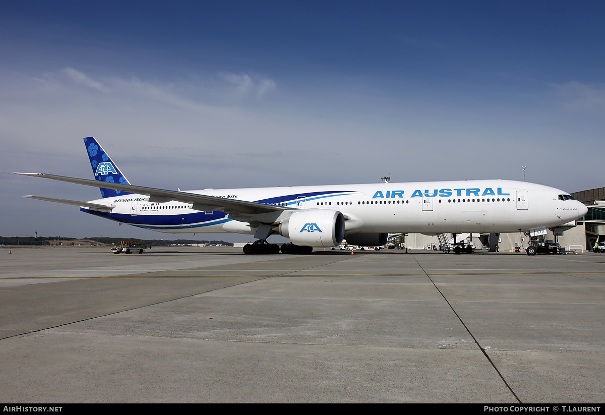 Aircraft Photo of F-OSYD | Boeing 777-3Q8/ER | Air Austral | AirHistory.net #247981