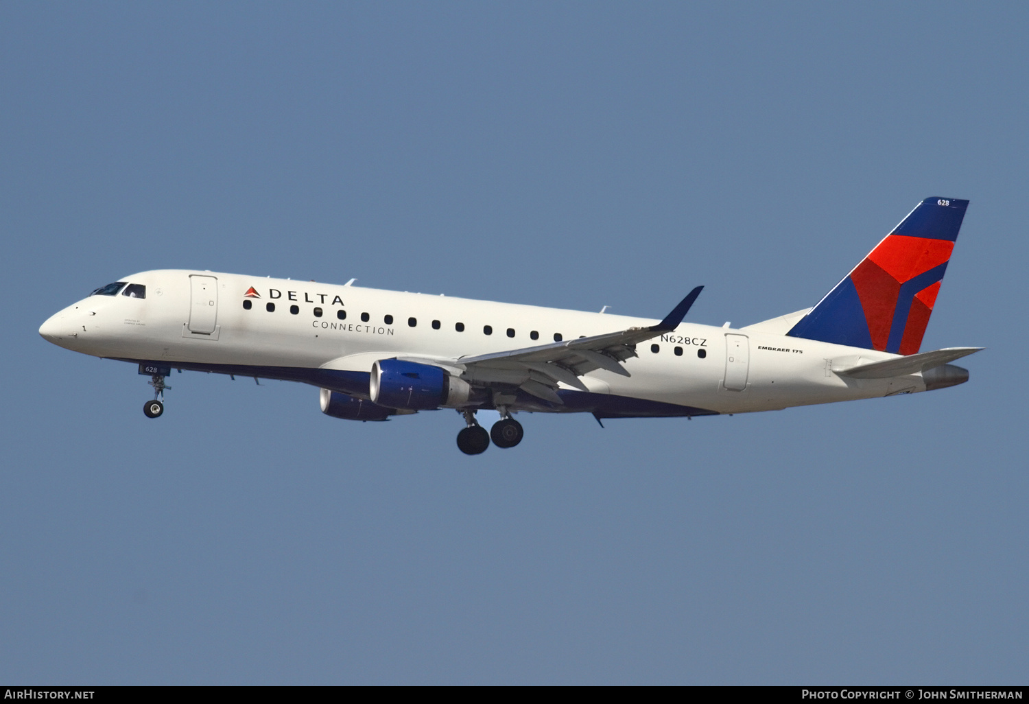 Aircraft Photo of N628CZ | Embraer 175LR (ERJ-170-200LR) | Delta Connection | AirHistory.net #248009