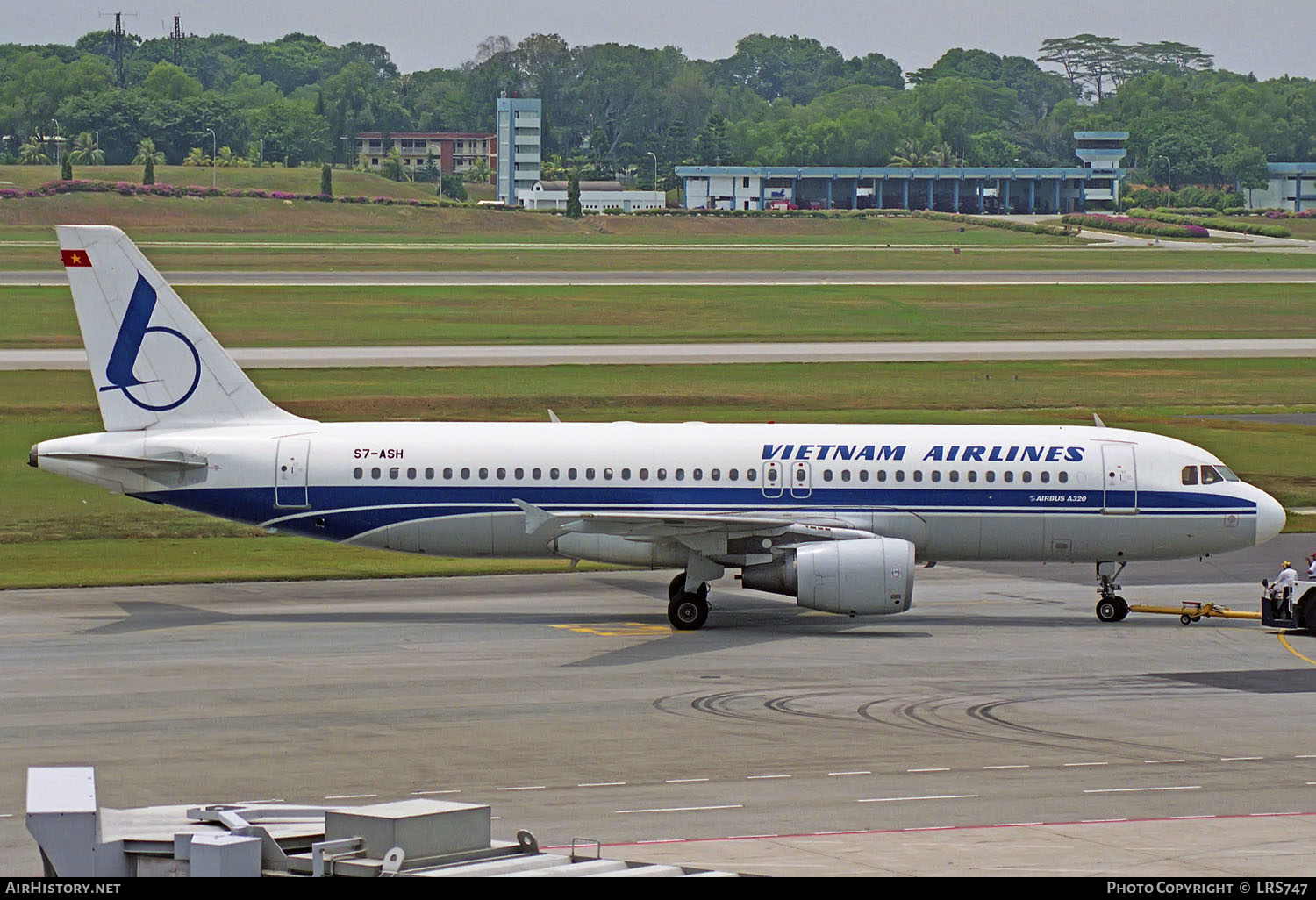 Aircraft Photo of S7-ASH | Airbus A320-214 | Vietnam Airlines | AirHistory.net #248027