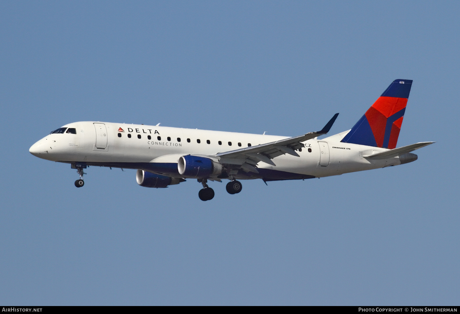 Aircraft Photo of N608CZ | Embraer 175LR (ERJ-170-200LR) | Delta Connection | AirHistory.net #248040