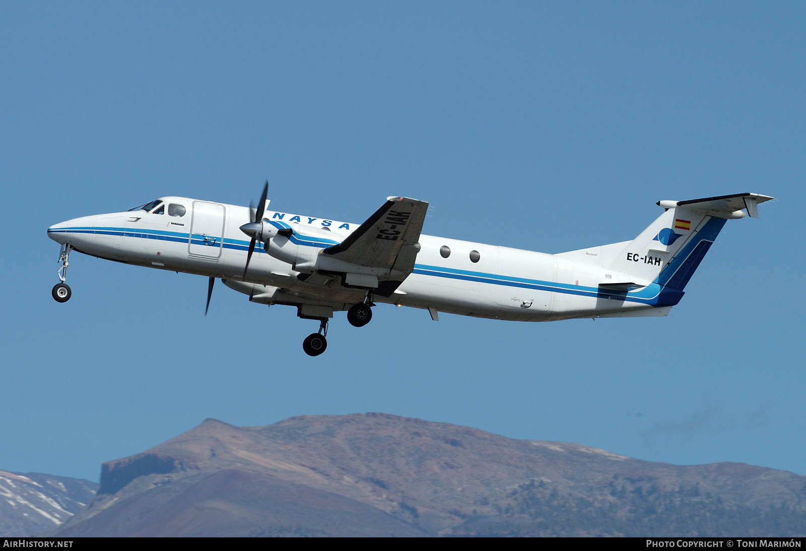 Aircraft Photo of EC-IAH | Beech 1900C-1 | Naysa - Navegación y Servicios Aéreos Canarios | AirHistory.net #248109