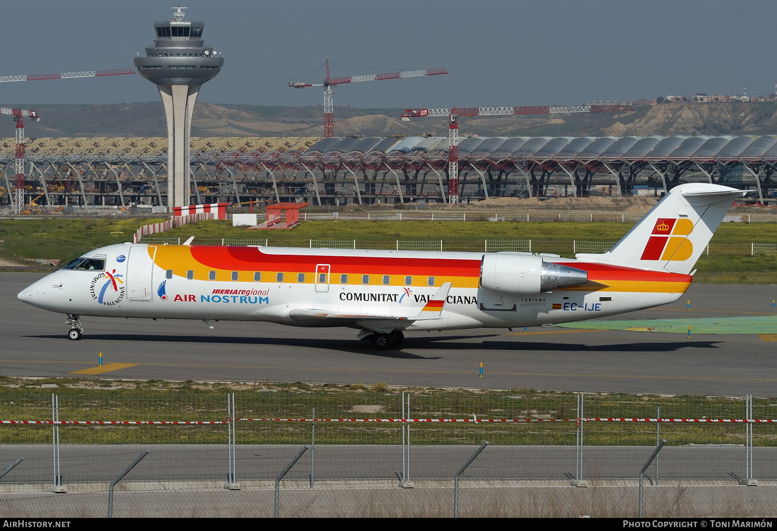 Aircraft Photo of EC-IJE | Bombardier CRJ-200ER (CL-600-2B19) | Iberia Regional | AirHistory.net #248114