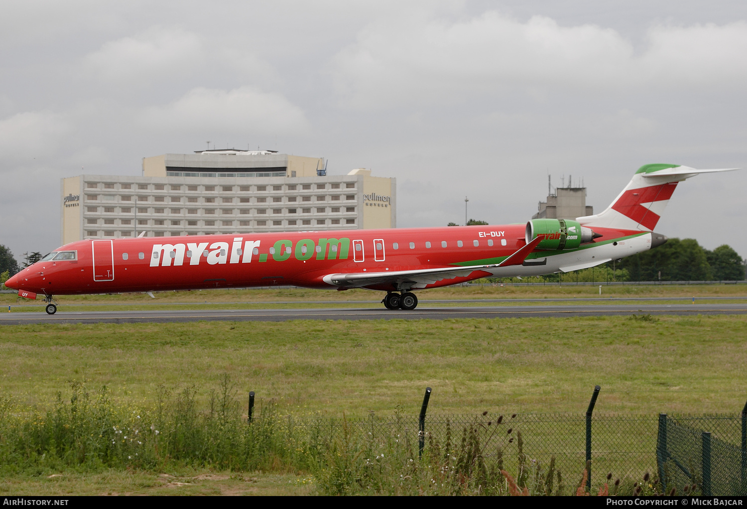 Aircraft Photo of EI-DUY | Bombardier CRJ-900ER (CL-600-2D24) | Myair | AirHistory.net #248136