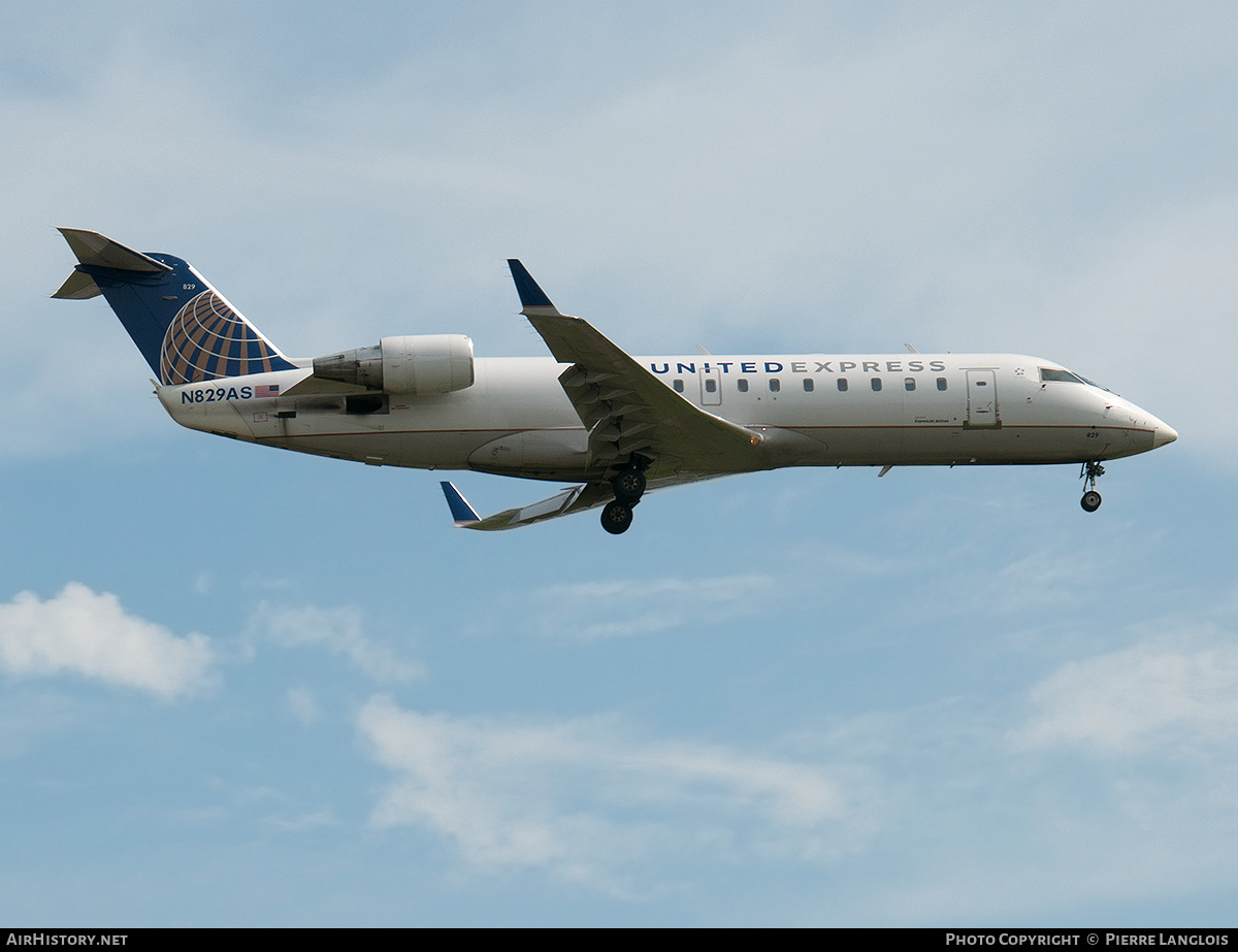 Aircraft Photo of N829AS | Bombardier CRJ-200ER (CL-600-2B19) | United Express | AirHistory.net #248602