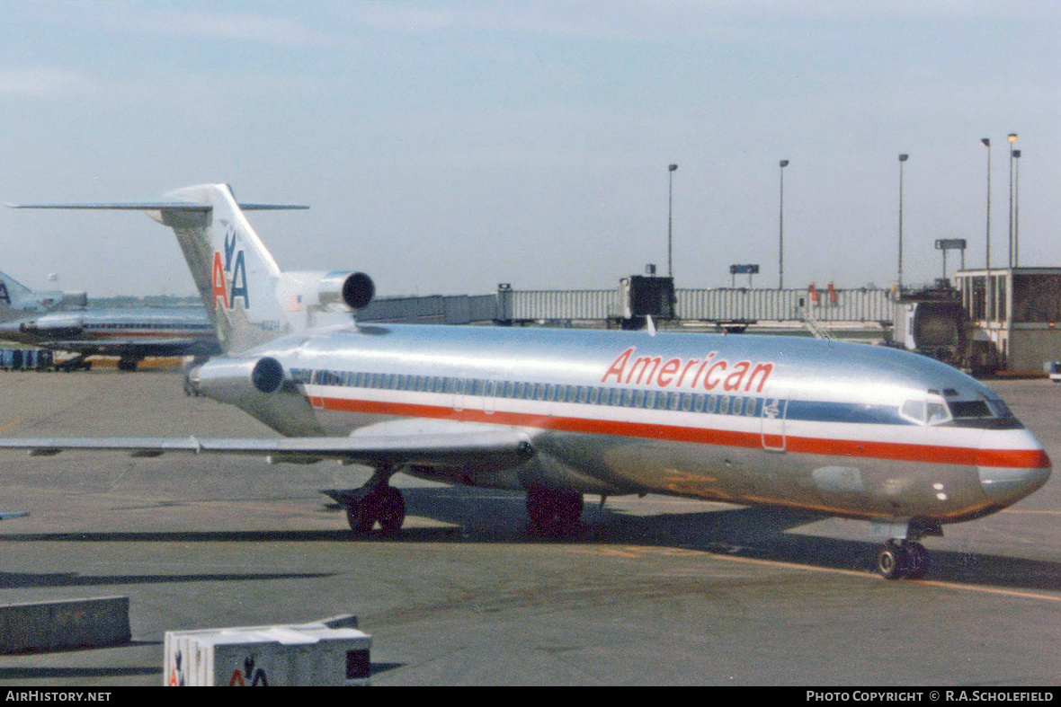 Aircraft Photo of N718AA | Boeing 727-227 | American Airlines | AirHistory.net #248652