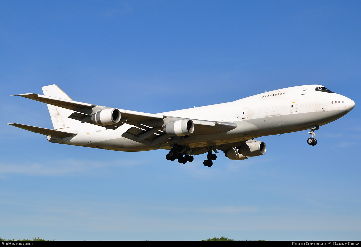 Aircraft Photo of 4L-GEN | Boeing 747-236F/SCD | AirHistory.net #248664