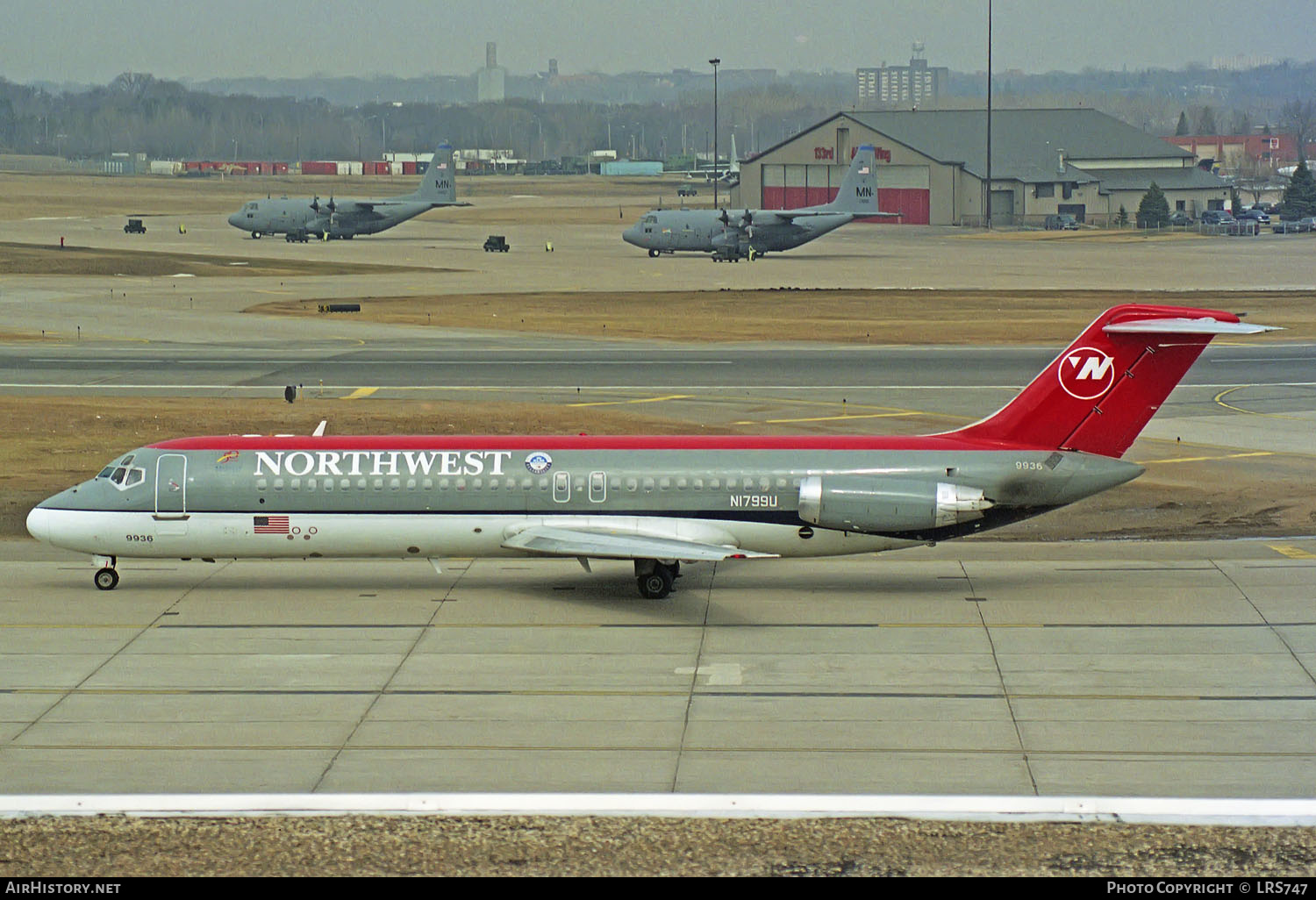 Aircraft Photo of N1799U | McDonnell Douglas DC-9-31 | Northwest Airlines | AirHistory.net #248718