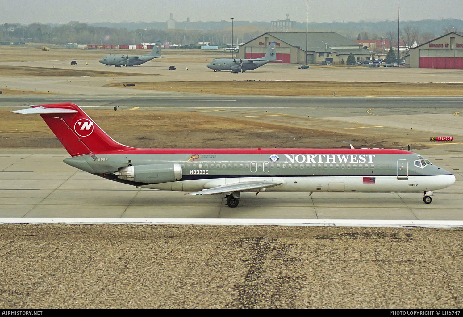 Aircraft Photo of N8933E | McDonnell Douglas DC-9-31 | Northwest Airlines | AirHistory.net #248739