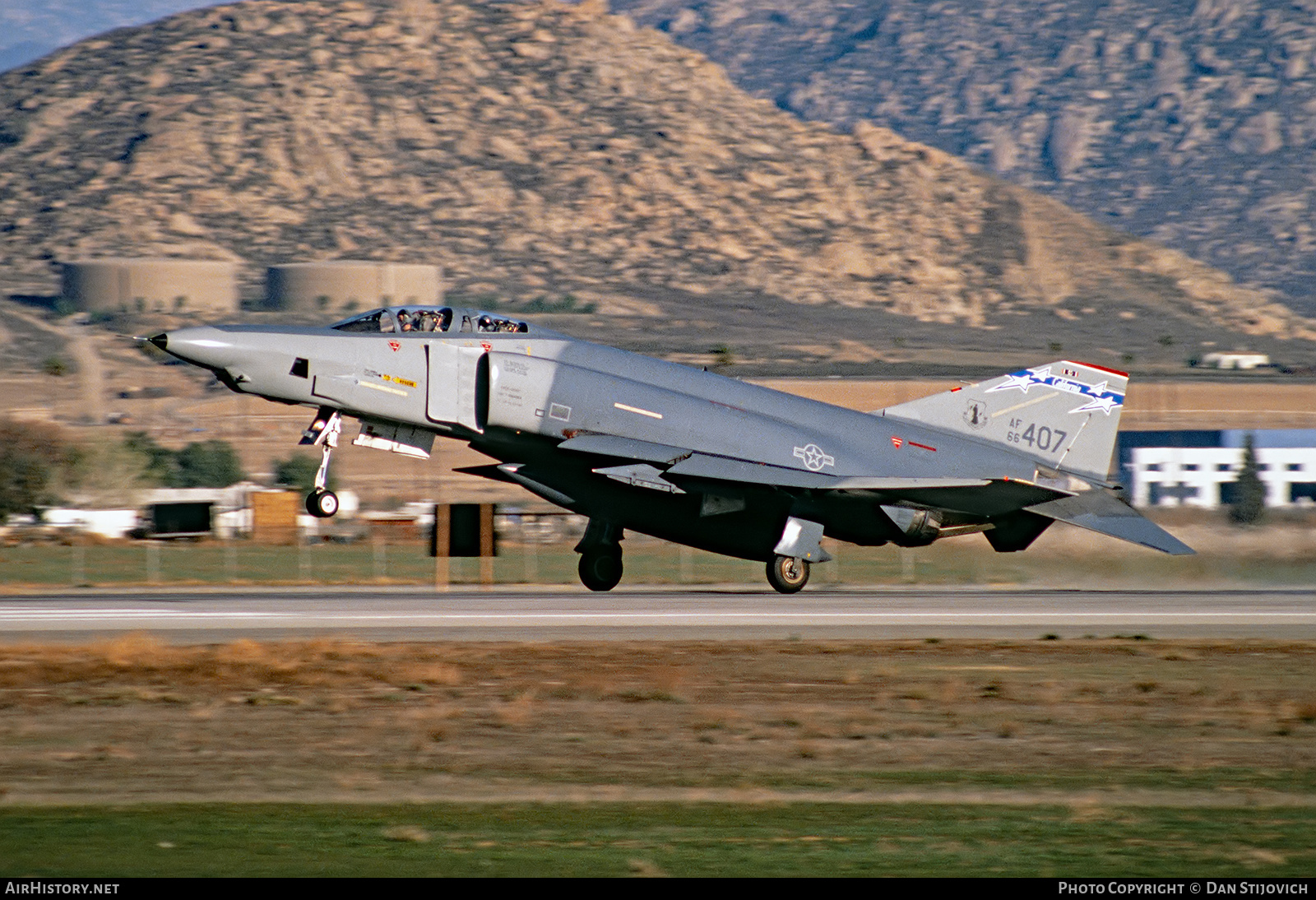 Aircraft Photo of 66-0407 / AF66-407 | McDonnell Douglas RF-4C Phantom II | USA - Air Force | AirHistory.net #248910