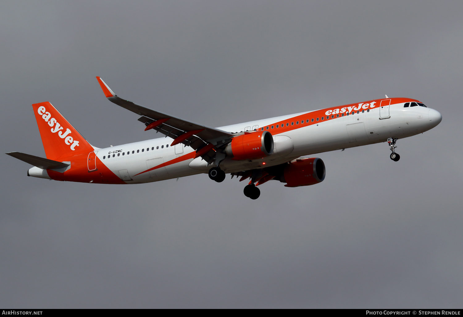 Aircraft Photo of G-UZMC | Airbus A321-251NX | EasyJet | AirHistory.net #248955