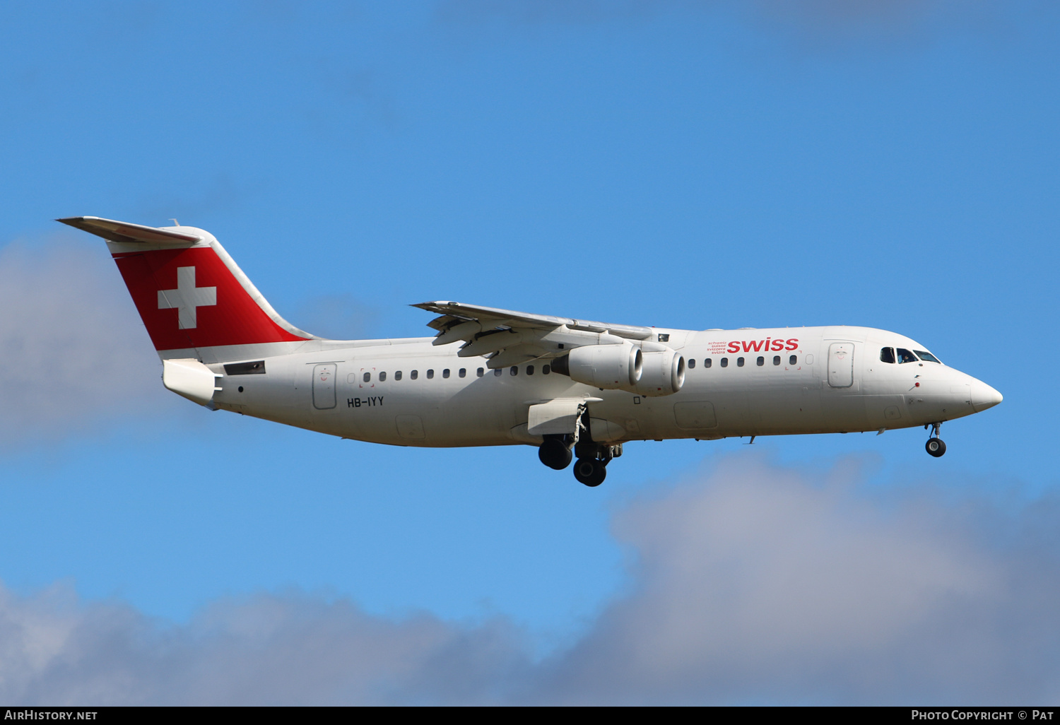 Aircraft Photo of HB-IYY | British Aerospace Avro 146-RJ100 | Swiss International Air Lines | AirHistory.net #248998