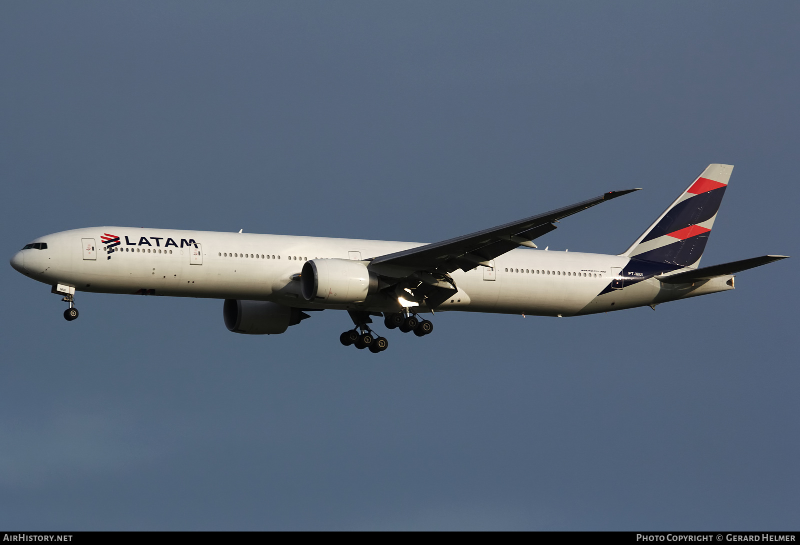Aircraft Photo of PT-MUI | Boeing 777-32W/ER | LATAM Airlines | AirHistory.net #249026