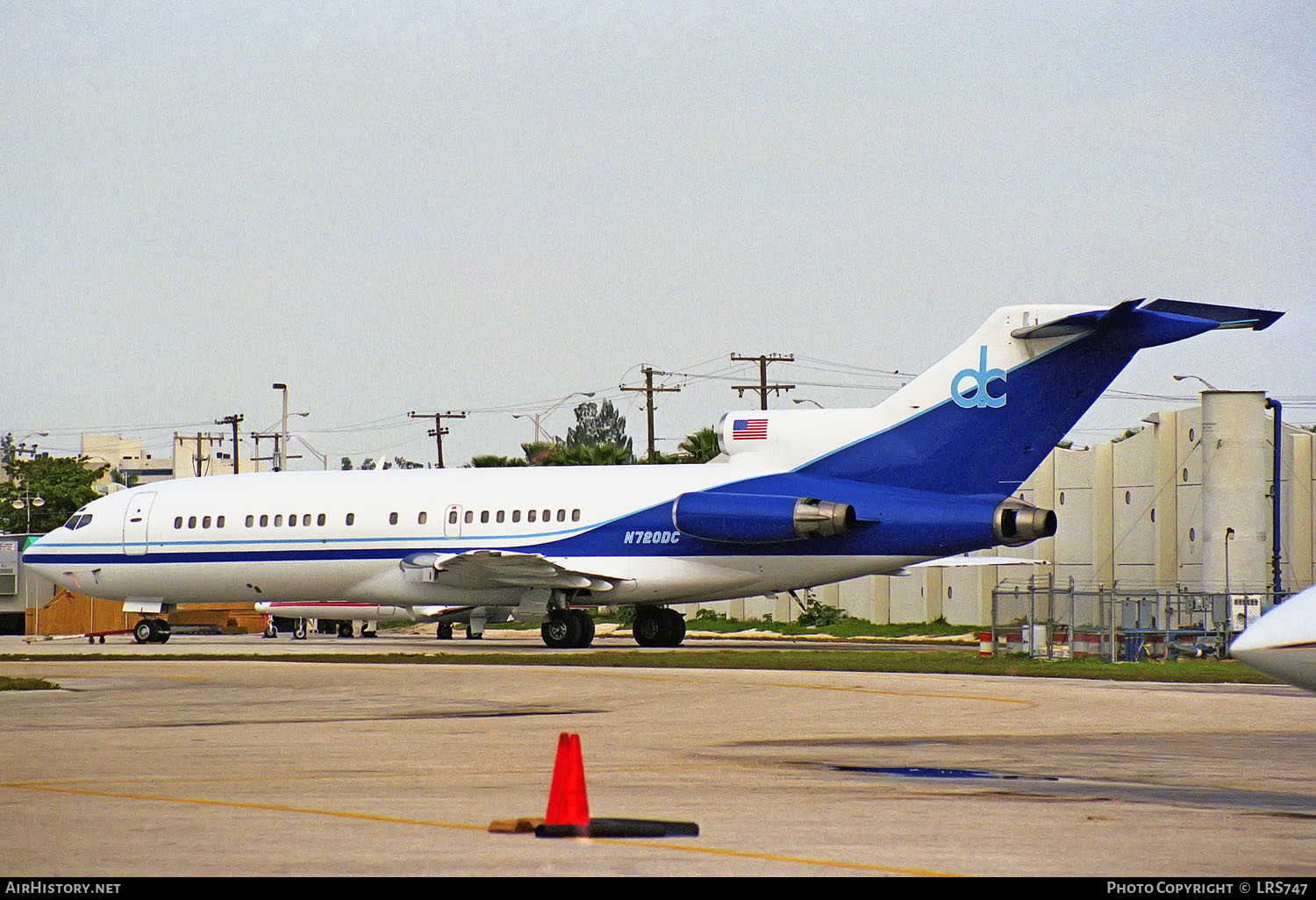 Aircraft Photo of N720DC | Boeing 727-77 | AirHistory.net #249028
