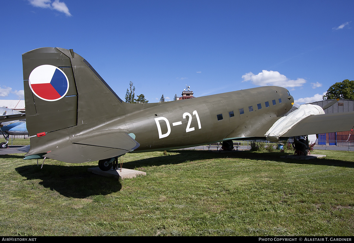 Aircraft Photo of D-21 | Douglas DC-3-229 | Czechoslovakia - Air Force | AirHistory.net #249094