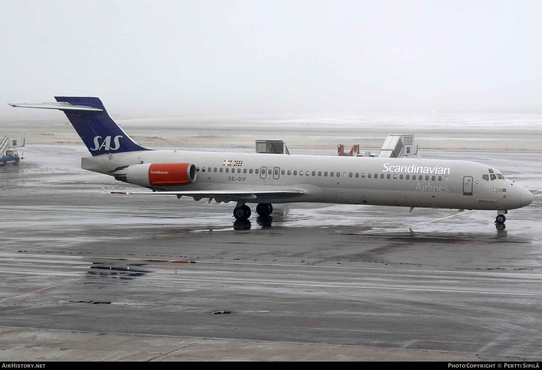 Aircraft Photo of SE-DIF | McDonnell Douglas MD-87 (DC-9-87) | Scandinavian Airlines - SAS | AirHistory.net #249179