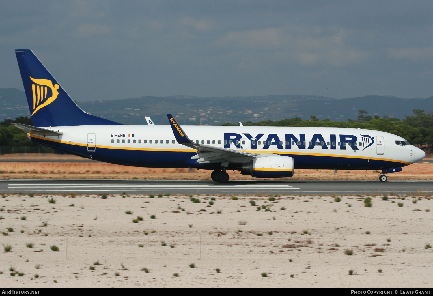 Aircraft Photo of EI-EMB | Boeing 737-8AS | Ryanair | AirHistory.net #249201