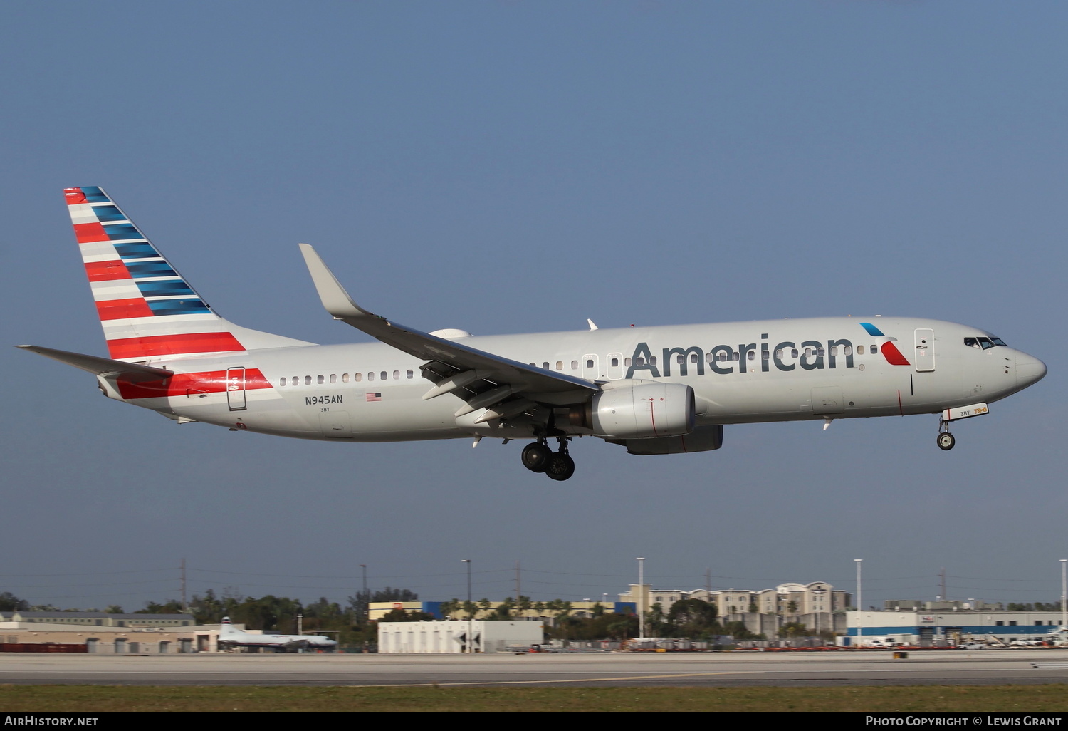 Aircraft Photo of N945AN | Boeing 737-823 | American Airlines | AirHistory.net #249286