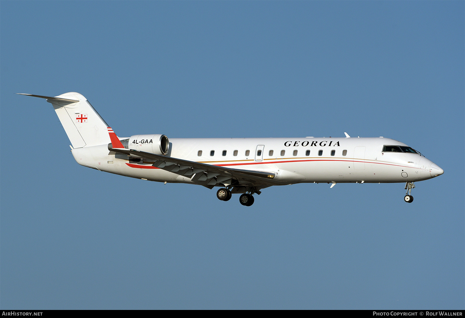 Aircraft Photo of 4L-GAA | Bombardier Challenger 850 (CRJ-200SE/CL-600-2B19) | Georgia - Government | AirHistory.net #249308