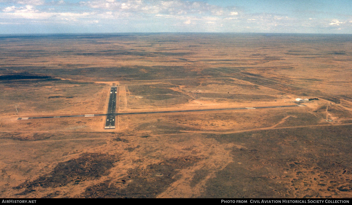 Airport photo of Forrest (YFRT / FOS) in Western Australia, Australia | AirHistory.net #249385