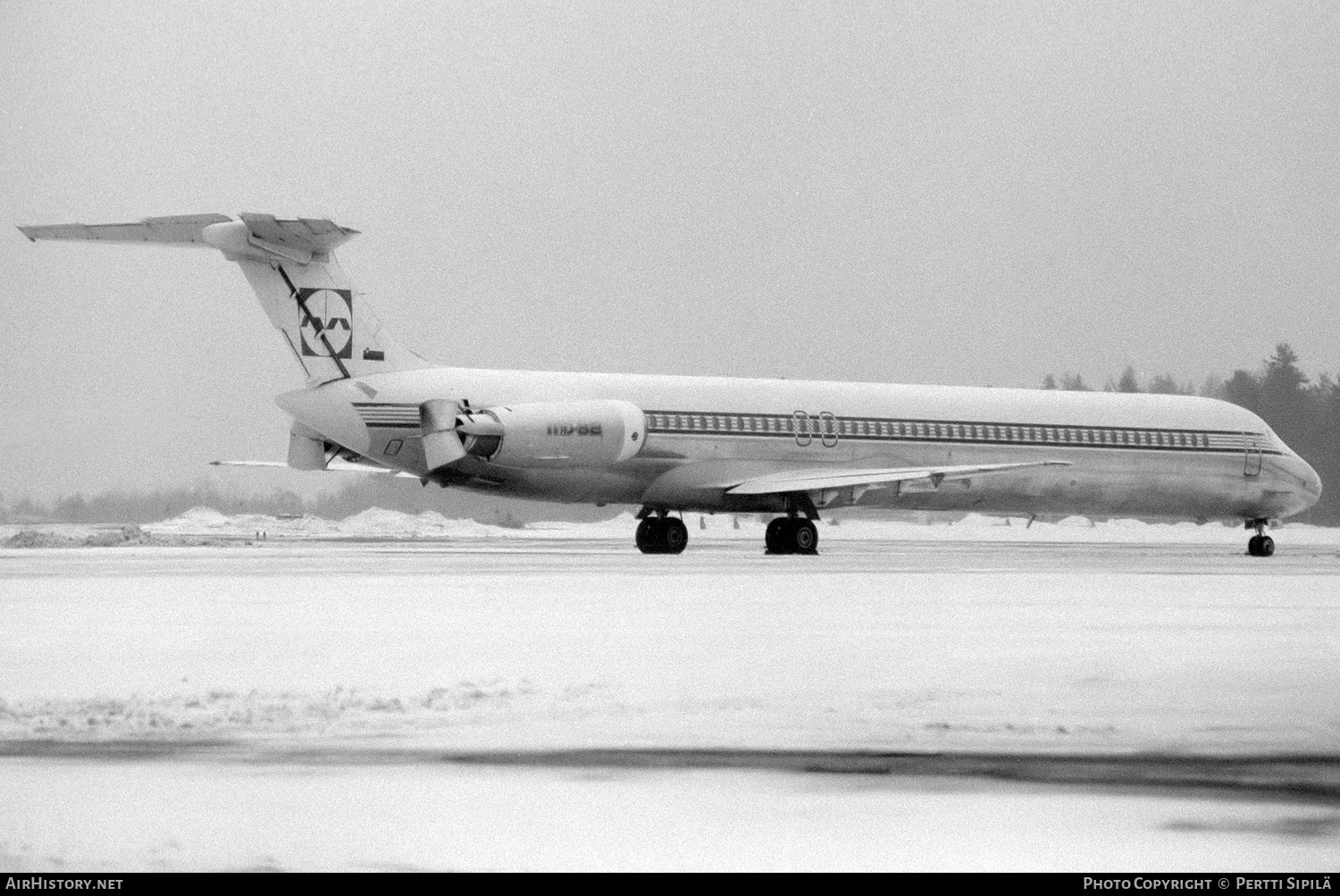 Aircraft Photo of SL-ABA | McDonnell Douglas MD-82 (DC-9-82) | Adria Airways | AirHistory.net #249399