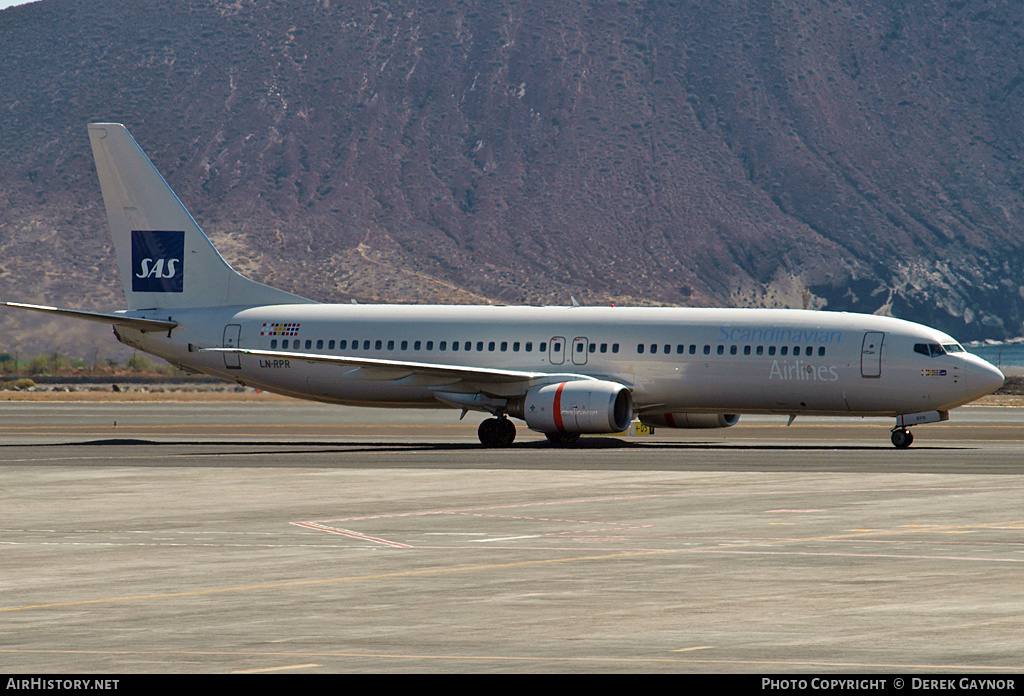 Aircraft Photo of LN-RPR | Boeing 737-883 | Scandinavian Airlines - SAS | AirHistory.net #249400