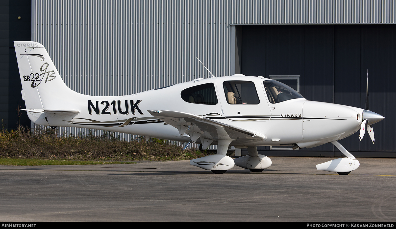 Aircraft Photo of N21UK | Cirrus SR-22 G2-GTS | AirHistory.net #249423